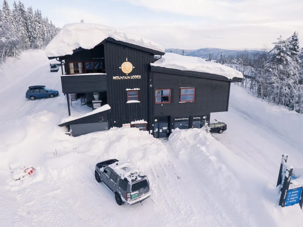 Mountain Lodge 